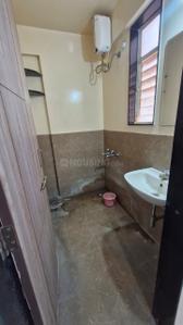Bathroom Image of 674 Sq.ft 1 BHK Apartment / Flat for rent in Nyati Evolve, Mundhwa Pune for Rs. 26000