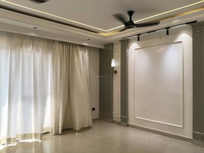 Living Room Image of 2844 Sq.ft 4 BHK Builder Floor for rent in DLF Independent Floors, DLF Phase 3 Gurgaon for Rs. 120000
