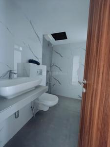 Bathroom Image of 1050 Sq.ft 2 BHK Apartment / Flat for sale in Hubtown Seasons, Chembur Mumbai for Rs. 24000000