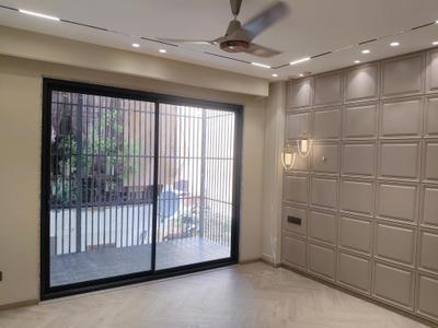 Bedroom Image of 2700 Sq.ft 4 BHK Builder Floor for sale in Paramount Luxury Floors Sushant Lok 3, Sector 57 Gurgaon for Rs. 37500000