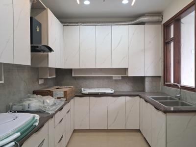 Kitchen Image of 1800 Sq.ft 3 BHK Builder Floor for sale in Paschim Vihar New Delhi for Rs. 41000000