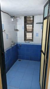 Bathroom Image of 435 Sq.ft 1 BHK Apartment / Flat for rent in Raheja Complex, Thane West Thane for Rs. 25000