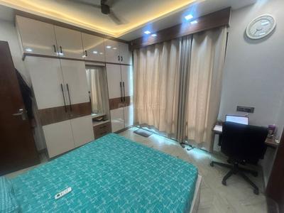 Bedroom Image of 1600 Sq.ft 3 BHK Builder Floor for sale in Ramesh Nagar New Delhi for Rs. 27500000