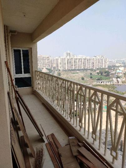 Gaur City 7th Avenue Property Details Video 1