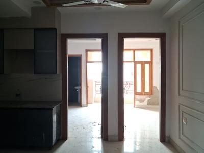 Living Room Image of 1000 Sq.ft 2 BHK Apartment / Flat for sale in Sector 73 Noida for Rs. 3800000
