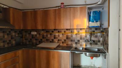 Kitchen Image of 910 Sq.ft 2.5 BHK Apartment / Flat for sale in Prateek Grand City, Siddharth Vihar Ghaziabad for Rs. 15000000