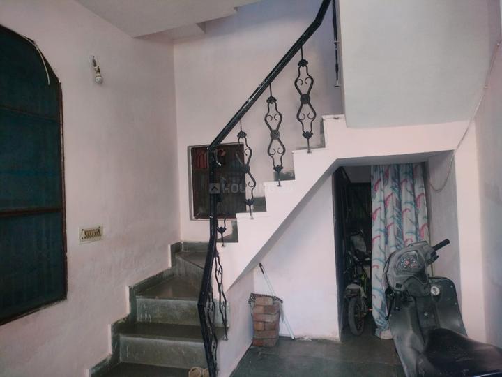 Ashok Vihar, Sector 3 Main Image 1