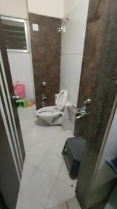 Bathroom Image of 1700 Sq.ft 3 BHK Apartment / Flat for rent in Sama Savli Vadodara for Rs. 24000