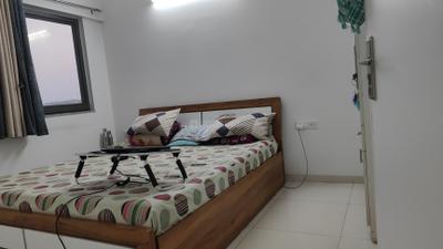 Bedroom Image of 920 Sq.ft 2 BHK Apartment / Flat for sale in Amanora Gold Towers, Hadapsar Pune for Rs. 11500000