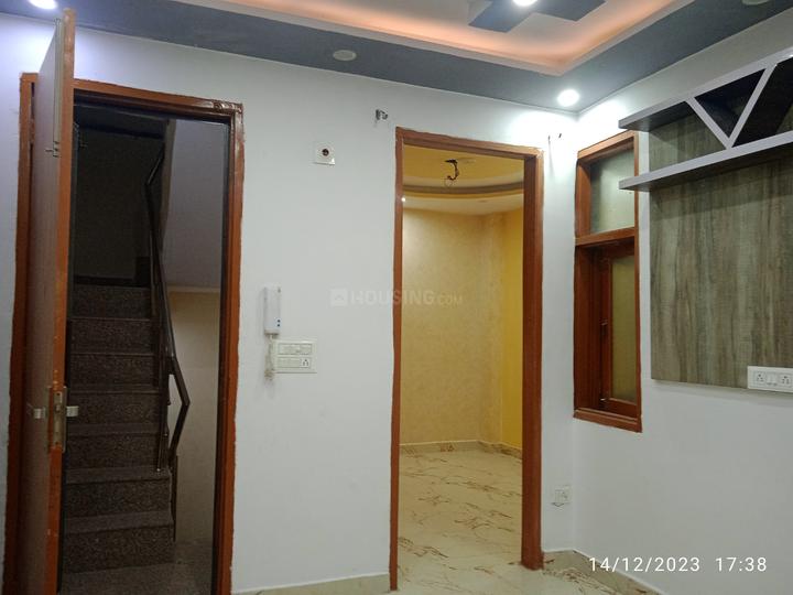 Bhagwati Garden, Dwarka Mor Bedroom 1