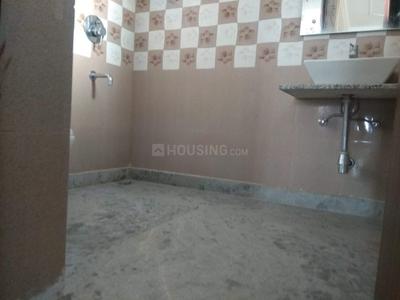 Bathroom Image of 2400 Sq.ft 2 BHK Builder Floor for rent in Palam Vihar Extension Gurgaon for Rs. 20000