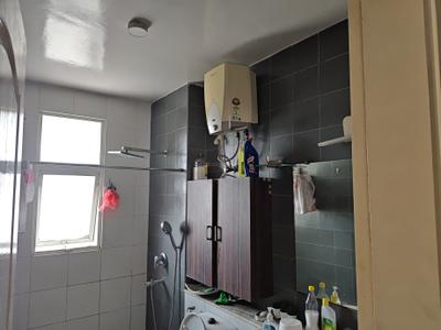 Unitech Uniworld City Bathroom Two 3