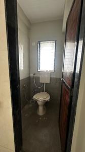 Bathroom Image of 450 Sq.ft 1 BHK Apartment / Flat for sale in Jogeshwari West Mumbai for Rs. 9000000