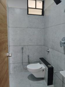 Common Bathroom Image of 6100 Sq.ft 4 BHK Apartment / Flat for sale in Sankalp The Bellagio, Ambli Ahmedabad for Rs. 56100000