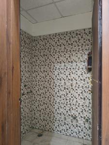 Common Bathroom Image of 1000 Sq.ft 2 BHK Builder Floor for sale in Indirapuram Ghaziabad for Rs. 7000000