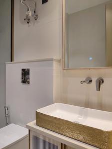Bedroom Two Image of 4500 Sq.ft 4 BHK Builder Floor for rent in DLF Phase 1 Gurgaon for Rs. 260000