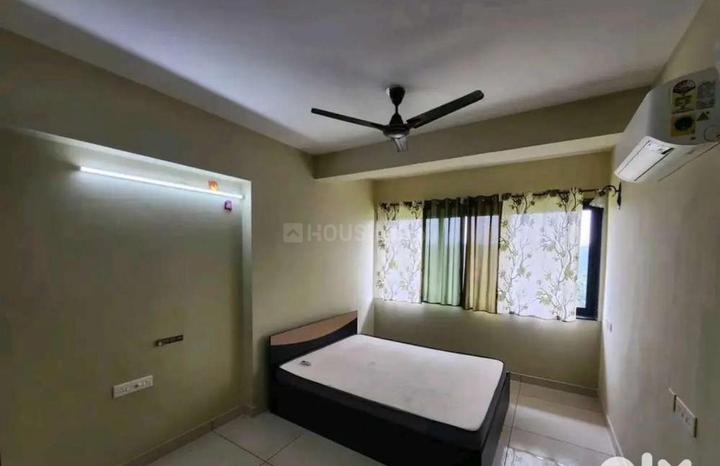 Supreme By The Valley Bedroom 1