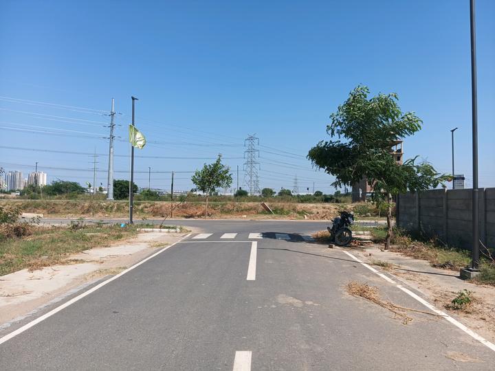 Vatika Express City Plots Main Image 1