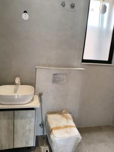 Common Bathroom Image of 1620 Sq.ft 3 BHK Builder Floor for rent in Trehan Luxury Floors 71, Sector 71 Gurgaon for Rs. 41000