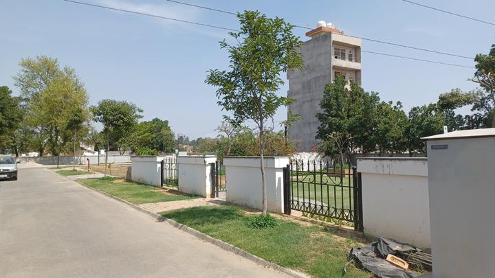 BPTP Amstoria Plots Main Image 1