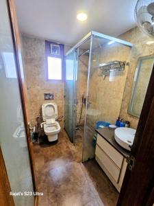 Bathroom Image of 2000 Sq.ft 3 BHK Builder Floor for rent in Sector 41 Gurgaon for Rs. 110000