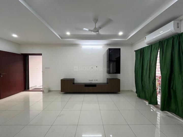 Sark Three Main Image 1