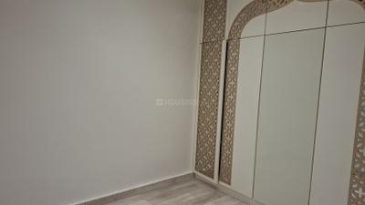 Bedroom Image of 1100 Sq.ft 3 BHK Apartment / Flat for sale in Vikaspuri New Delhi for Rs. 15500000