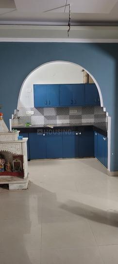 Ompee Height Main Image 1