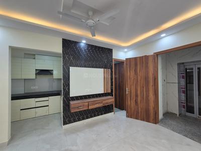 Bedroom Image of 1350 Sq.ft 3 BHK Builder Floor for rent in Chhattarpur New Delhi for Rs. 25500