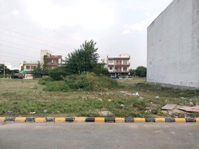 Image of 250 Sq.ft Residential Plot / Land for sale in Sector 76, Faridabad for Rs. 34000000