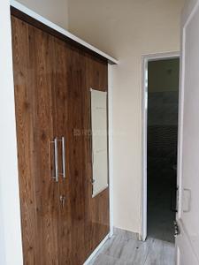 Bedroom Image of 3000 Sq.ft 3.5 BHK Apartment / Flat for rent in Omega 1 Greater Noida for Rs. 35000