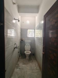 Bathroom Image of 950 Sq.ft 2 BHK Apartment / Flat for sale in Paschim Putiary Kolkata for Rs. 3200000