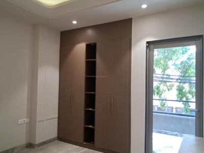 Bedroom Image of 1800 Sq.ft 3 BHK Builder Floor for sale in Paschim Vihar New Delhi for Rs. 36000000
