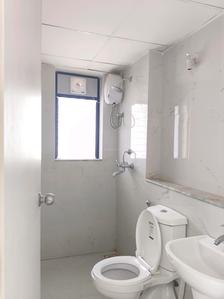 Common Bathroom Image of 611 Sq.ft 1 BHK Apartment / Flat for rent in Runwal Gardens Phase I, Dombivli East Thane for Rs. 12999