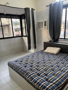 Bedroom Image of 680 Sq.ft 1 BHK Apartment / Flat for rent in Swaraj Homes Bhagwan Singh Apartment, Mahim Mumbai for Rs. 55000