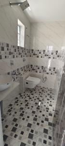 Bathroom Image of 1500 Sq.ft 3 BHK Apartment / Flat for sale in Ekveera Venkatesh Prestige II, Narendra Nagar Extension Nagpur for Rs. 8199000