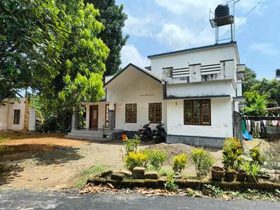 Image of 1600 Sq.ft 3 BHK Independent House for sale in Moolavattom, Kottayam for Rs. 6000000