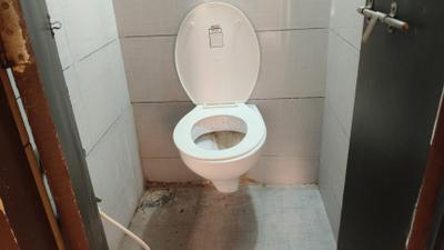 Bathroom Image of 700 Sq.ft 1 BHK Apartment / Flat for rent in Sama Savli Vadodara for Rs. 8500