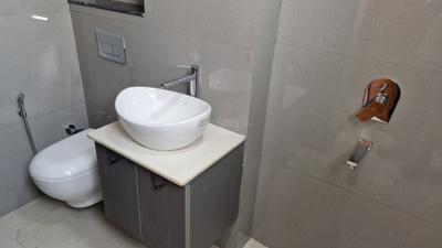 Image of 1067 Sq.ft 3 BHK Builder Floor for sale in Pochanpur Colony, New Delhi for Rs. 10000000