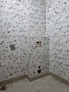 Common Bathroom Image of 900 Sq.ft 3 BHK Apartment / Flat for sale in Planner Smart View Floors by Planner N Maker, Dwarka Mor New Delhi for Rs. 5900000