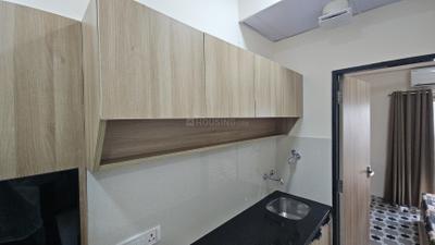 Kitchen Image of 650 Sq.ft 1 BHK Apartment / Flat for rent in Saket Nagar Indore for Rs. 21000
