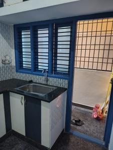 Kitchen Image of 1200 Sq.ft 2 BHK Independent House for rent in Agrahara Layout Bengaluru for Rs. 20000