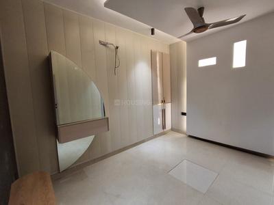 Bedroom Image of 950 Sq.ft 2 BHK Apartment / Flat for sale in CGHS Navyug Apartments, Vikaspuri New Delhi for Rs. 13000000