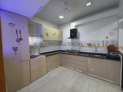 Kitchen Image of 1600 Sq.ft 3 BHK Apartment / Flat for rent in Samnani Ishawar Prestige, Anandvalli Nashik for Rs. 40000