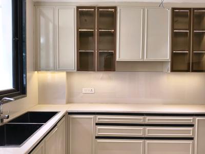 Kitchen Image of 2721 Sq.ft 3 BHK Apartment / Flat for sale in Vatika Sovereign Park, Sector 99 Gurgaon for Rs. 23100000