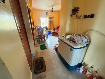 Hall Image of 950 Sq.ft 2 BHK Apartment / Flat for sale in Airport Gate No 2 Kolkata for Rs. 3000000