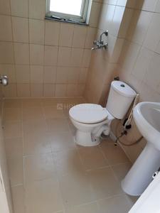 Bathroom Image of 1300 Sq.ft 2.5 BHK Apartment / Flat for sale in Puri Pratham, Sector 84 Faridabad for Rs. 11200000