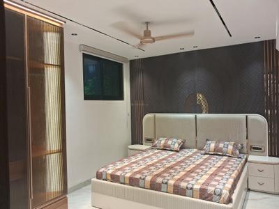 Bedroom Image of 2200 Sq.ft 4 BHK Builder Floor for sale in Rajouri Garden New Delhi for Rs. 40000000