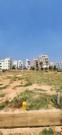 Erayaa Adhrushta Enclave Main Image 1