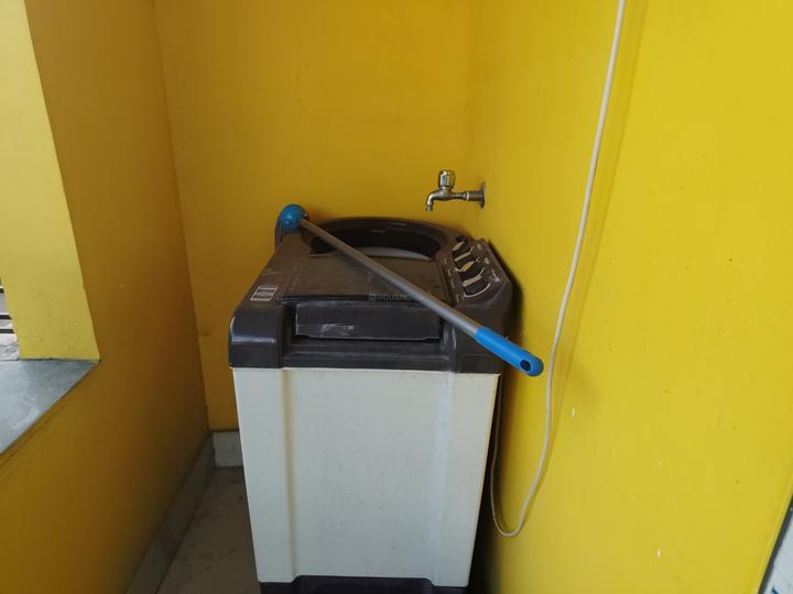 Airport 2 no bajar Bedroom One 1